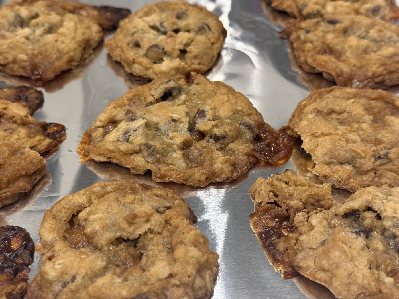 Oatmeal Caramel Cookies